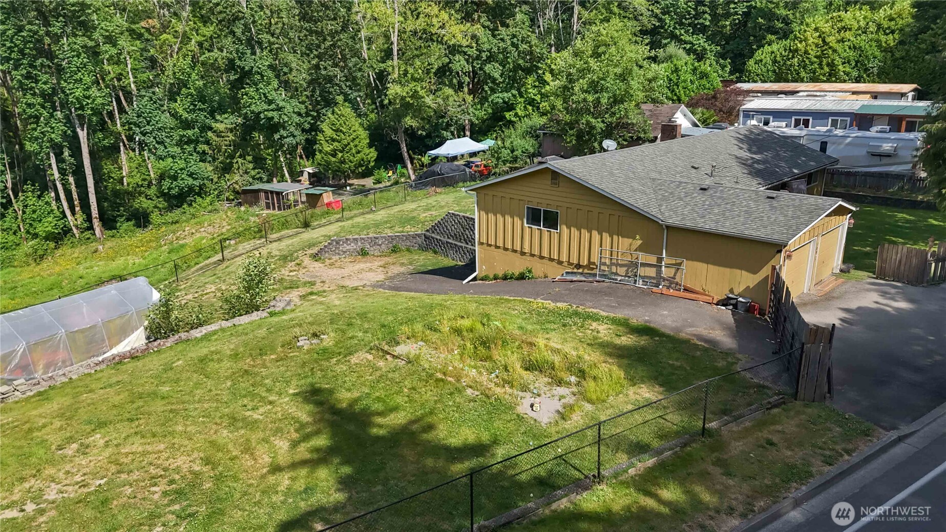 109 Alpha Drive Property Photo 21
