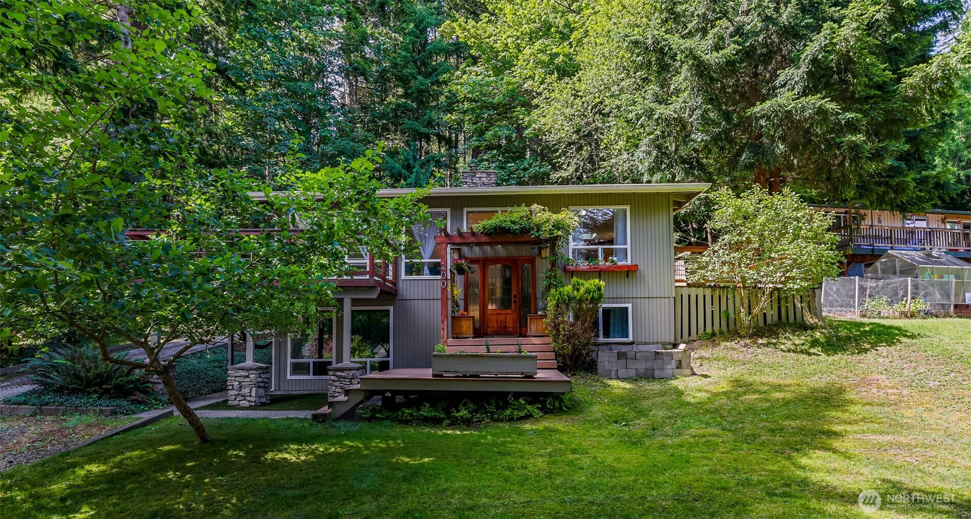 400 Sudden Valley Drive Property Photo 2