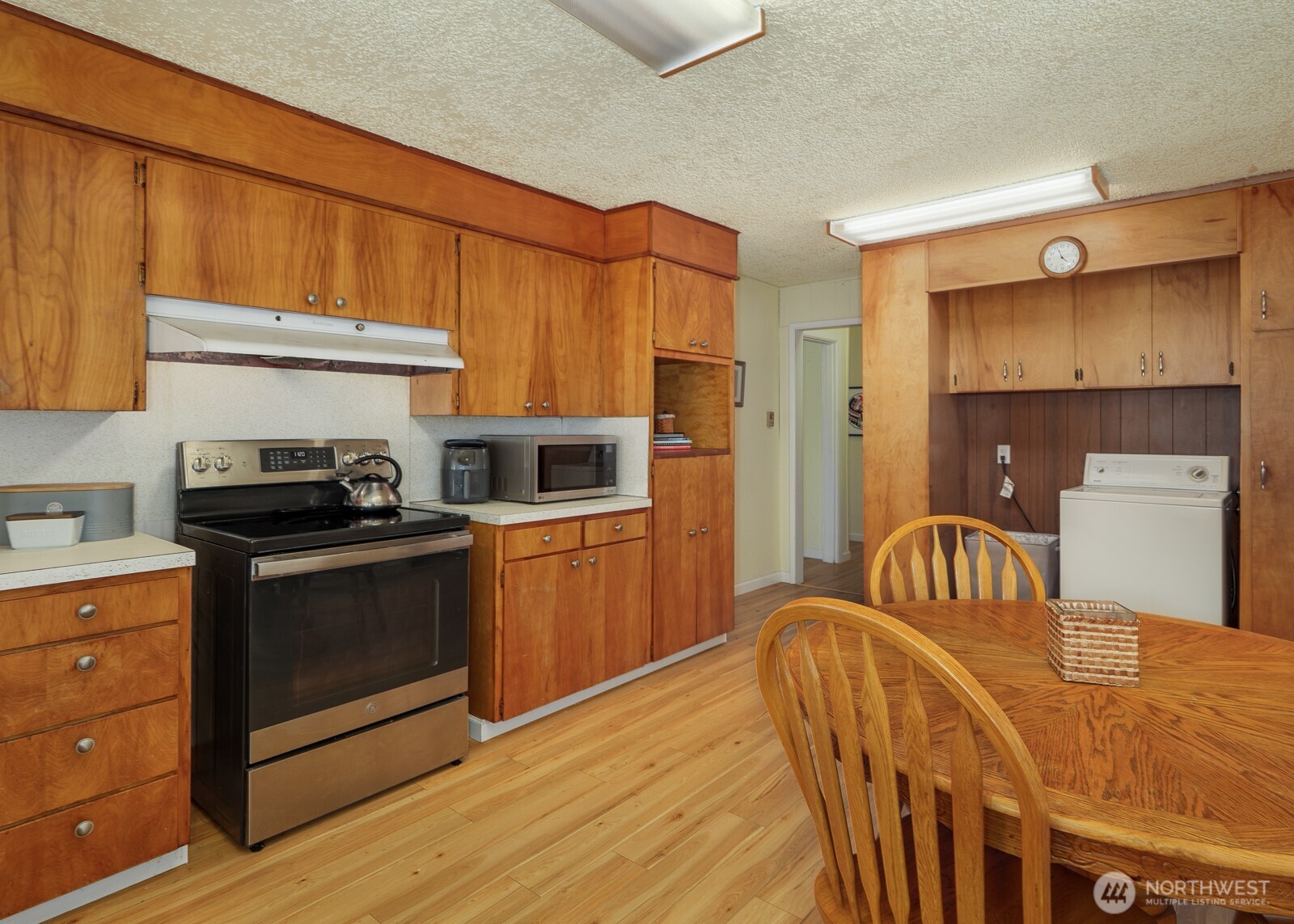 8342 112 Highway Property Photo 9