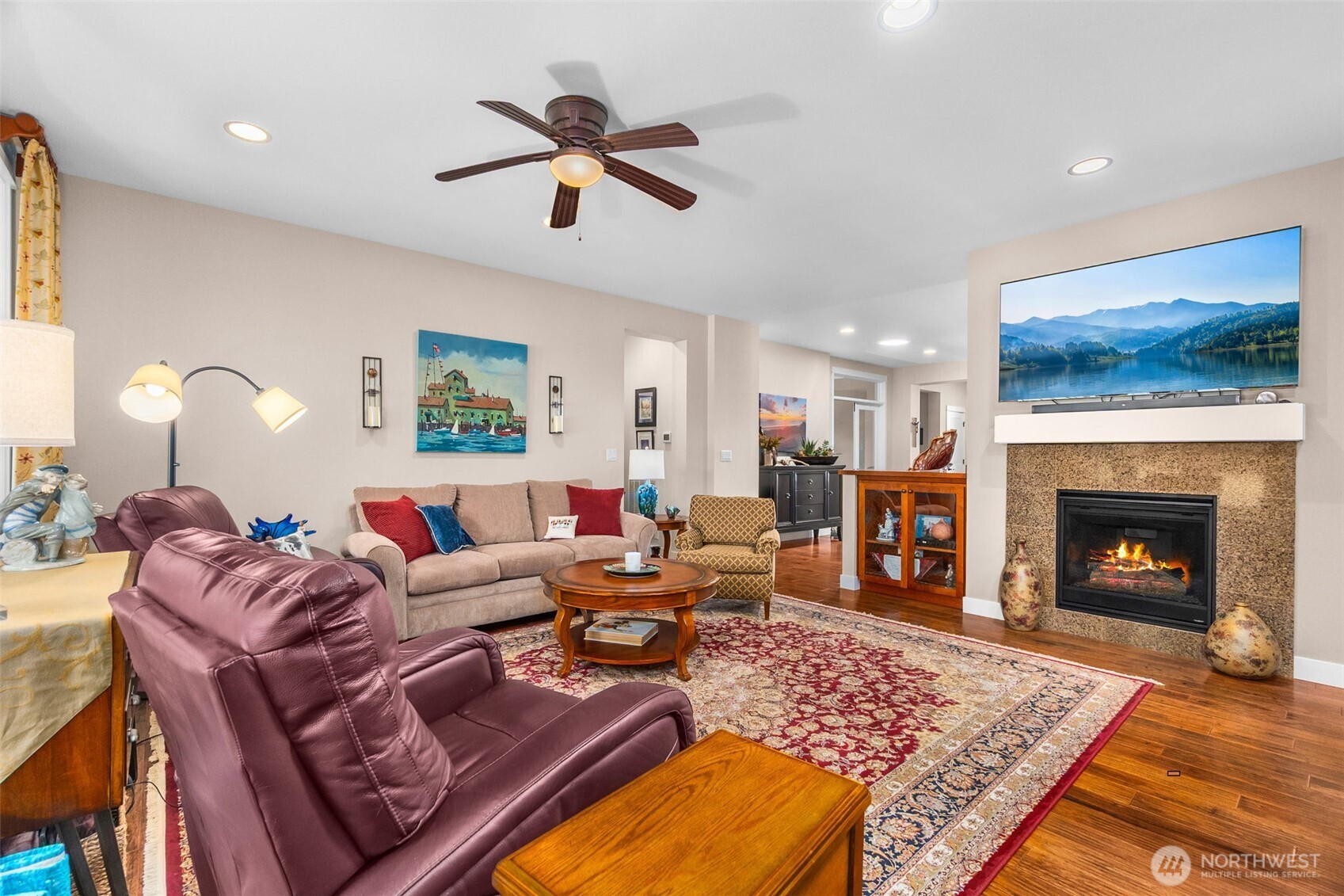 8227 Orcas Loop Property Photo 5