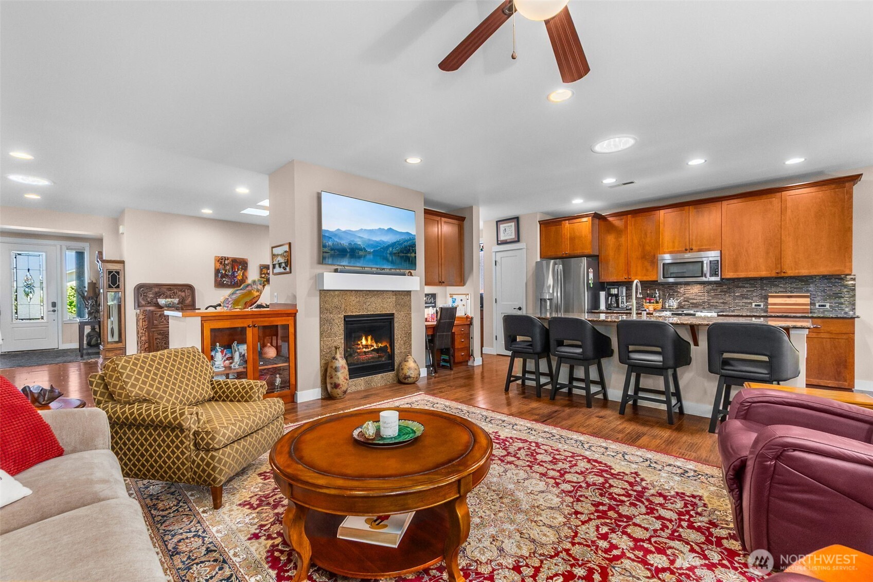 8227 Orcas Loop Property Photo 6
