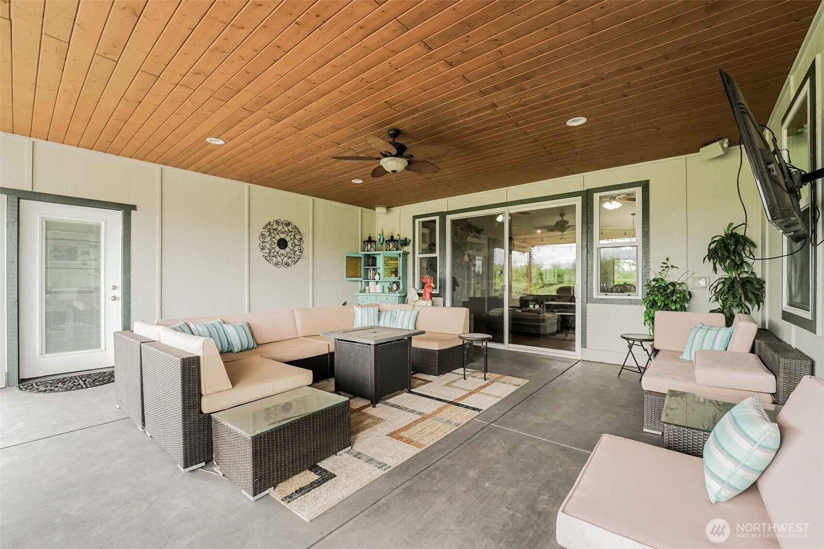 618 Ell Road Property Photo 29