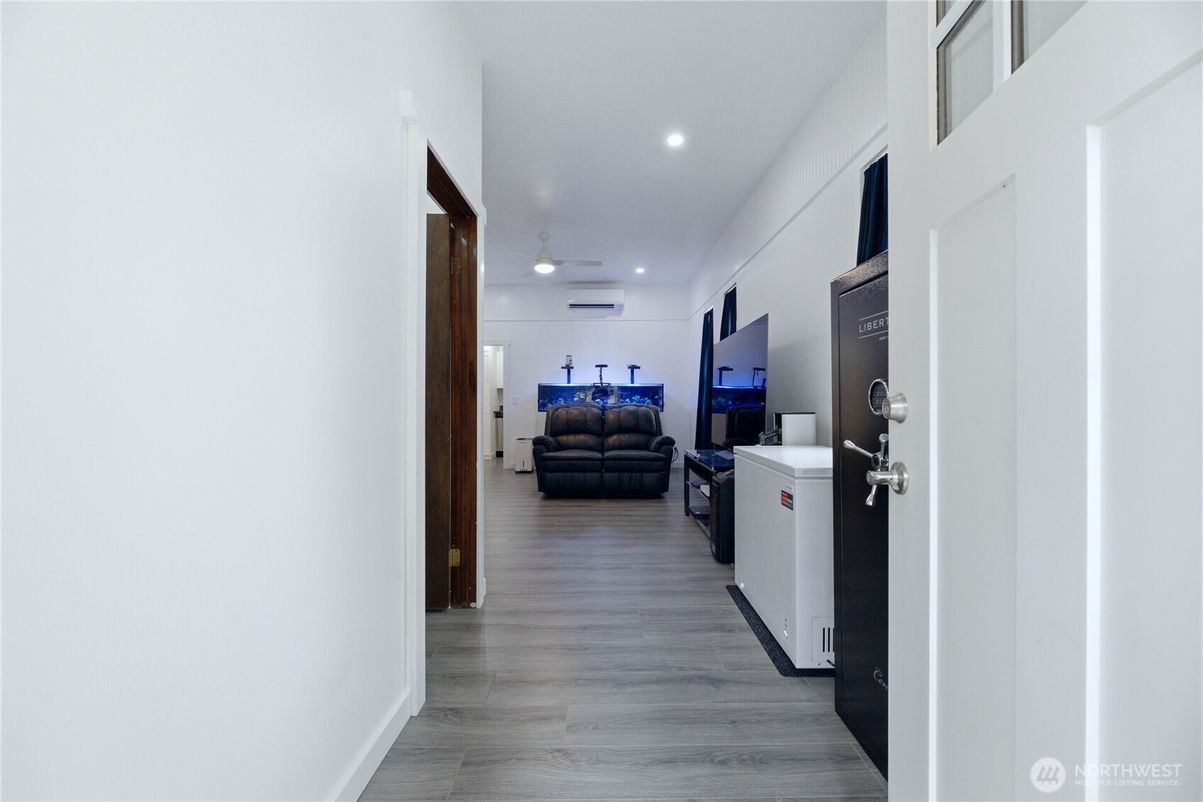 45940 Albert Street Property Photo 10