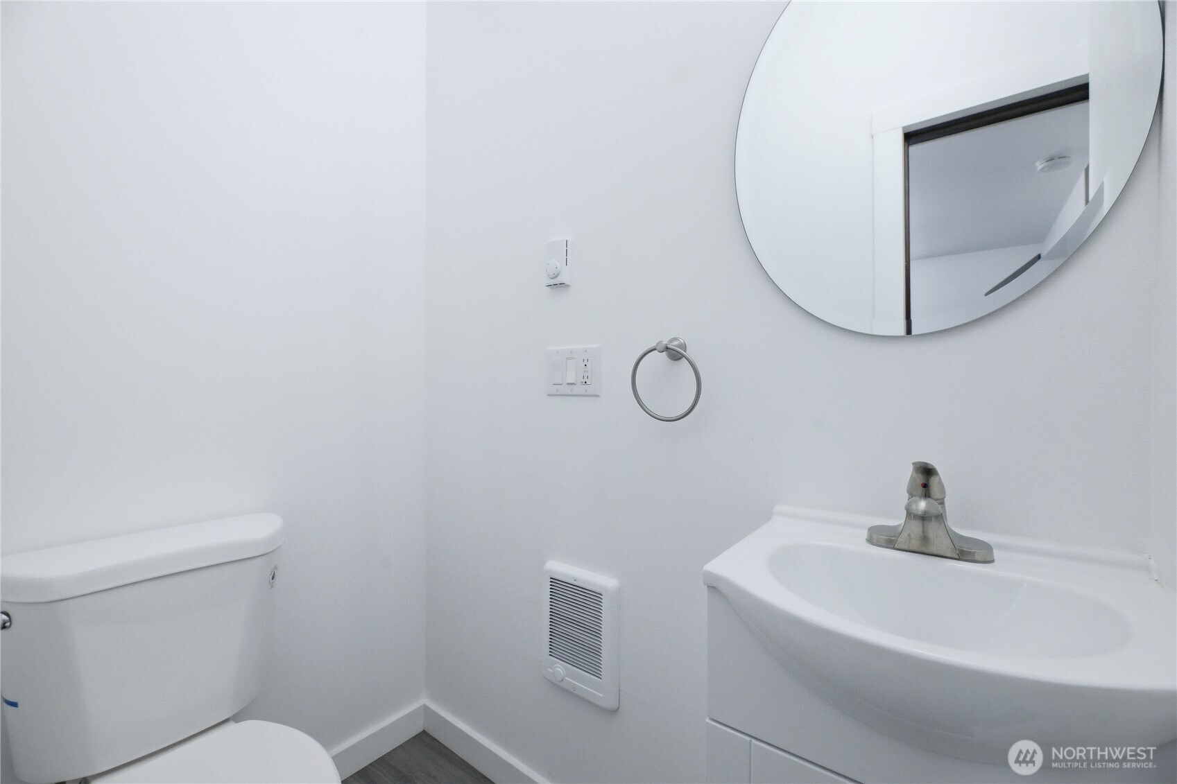 45940 Albert Street Property Photo 14
