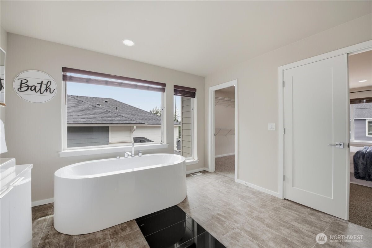 16005 57th Avenue Property Photo 19
