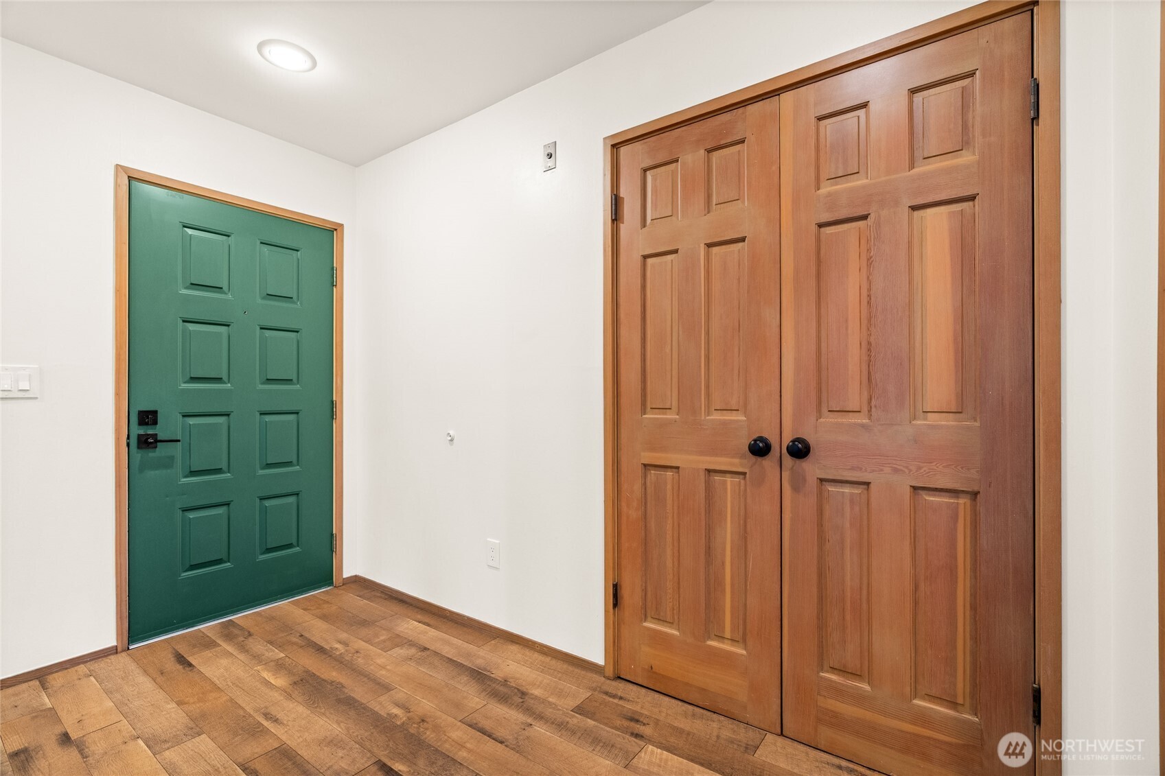 2811 14th 101 Property Photo 4