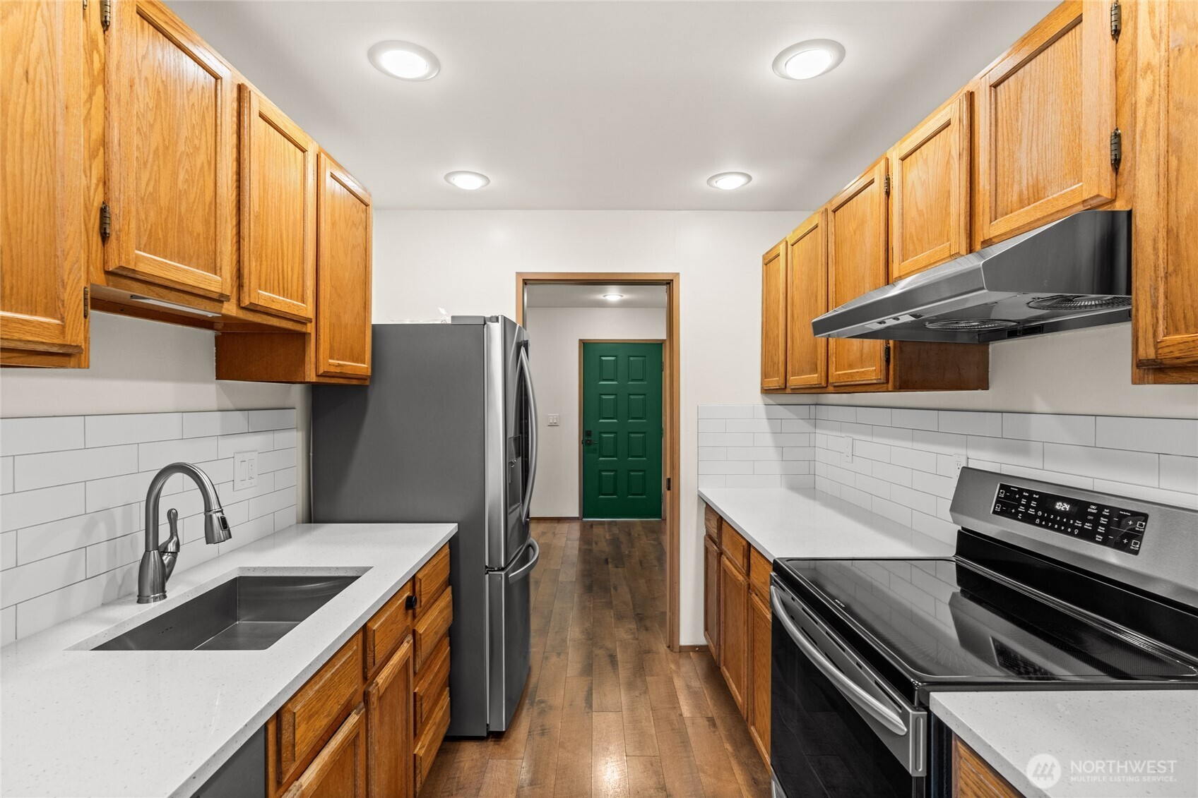2811 14th 101 Property Photo 9