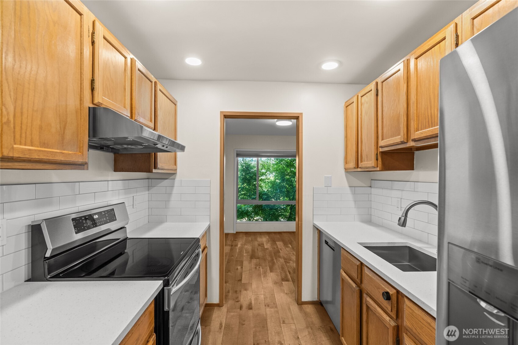 2811 14th 101 Property Photo 10