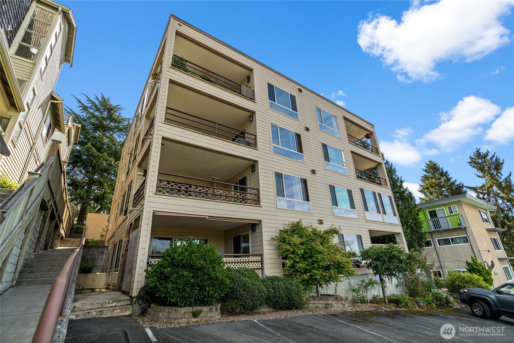 2811 14th 101 Property Photo 29