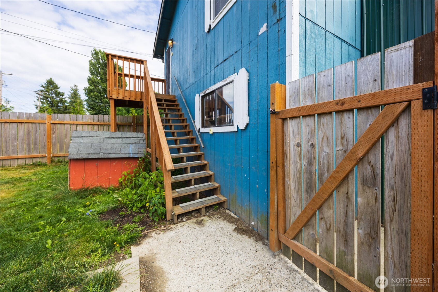 136 First Street Property Photo 4