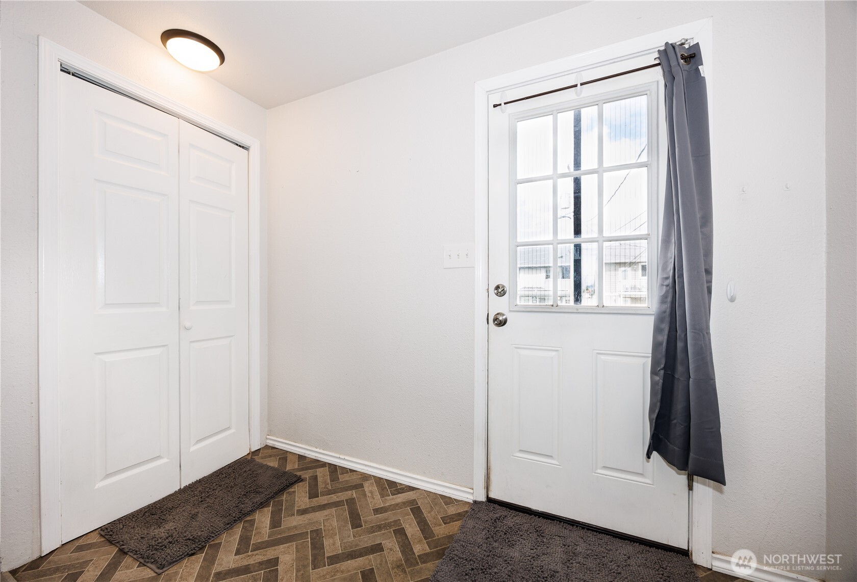 136 First Street Property Photo 6