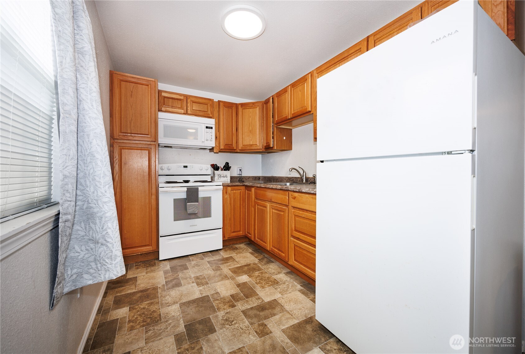 136 First Street Property Photo 11