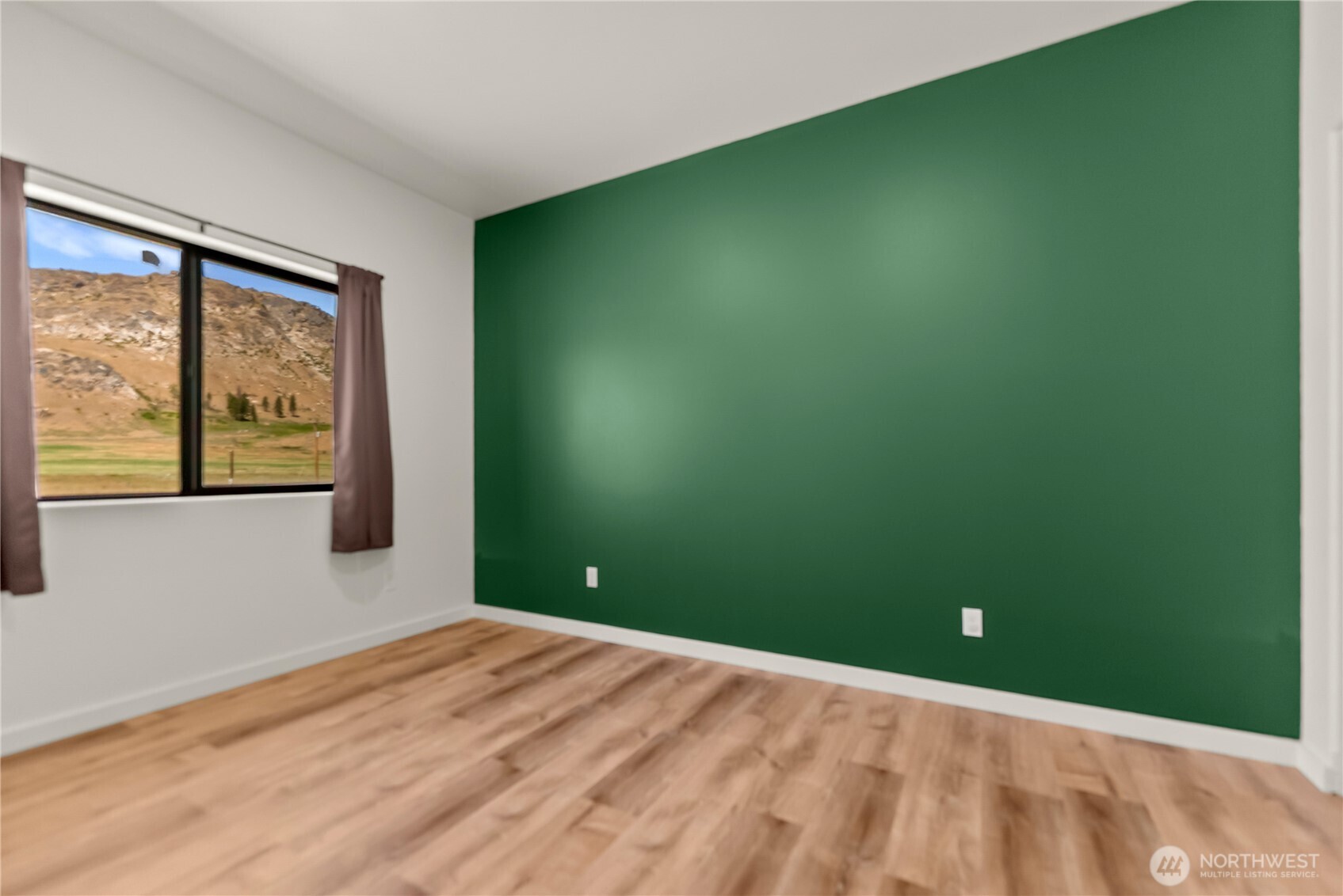 701 North Star Property Photo 30