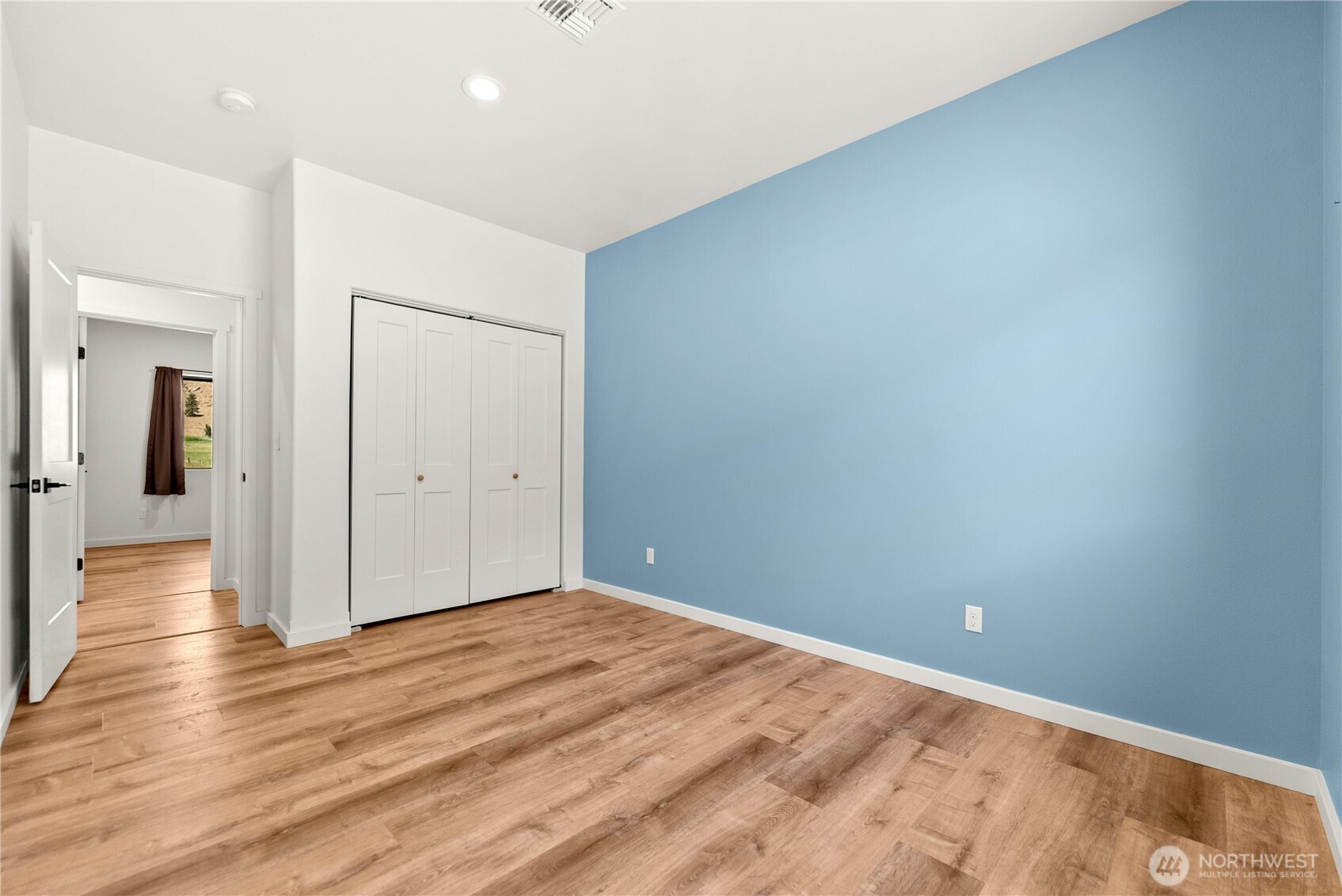 701 North Star Property Photo 33