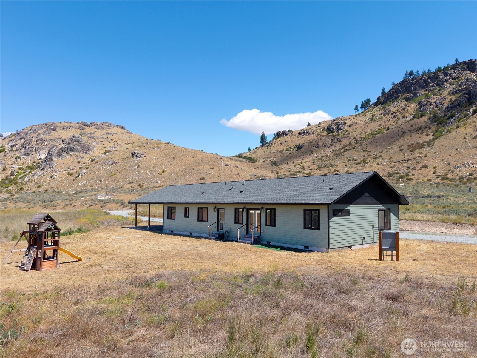 701 North Star Property Photo 36