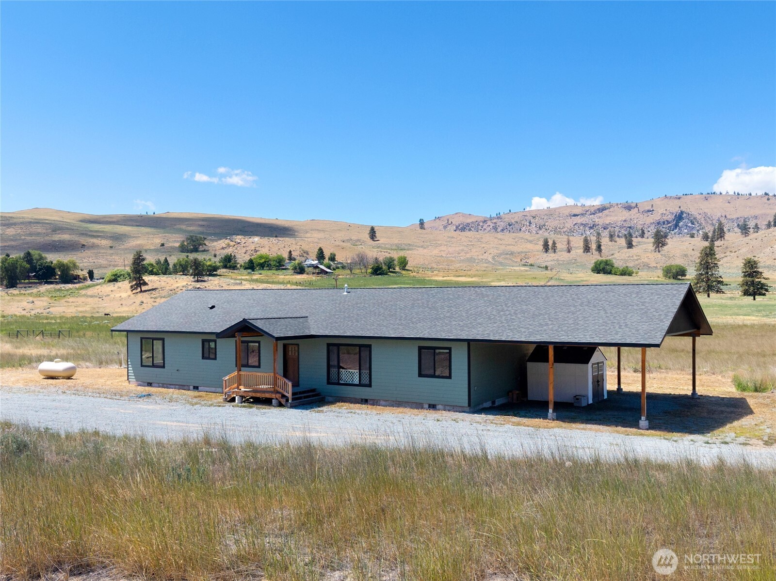 701 North Star Property Photo 38
