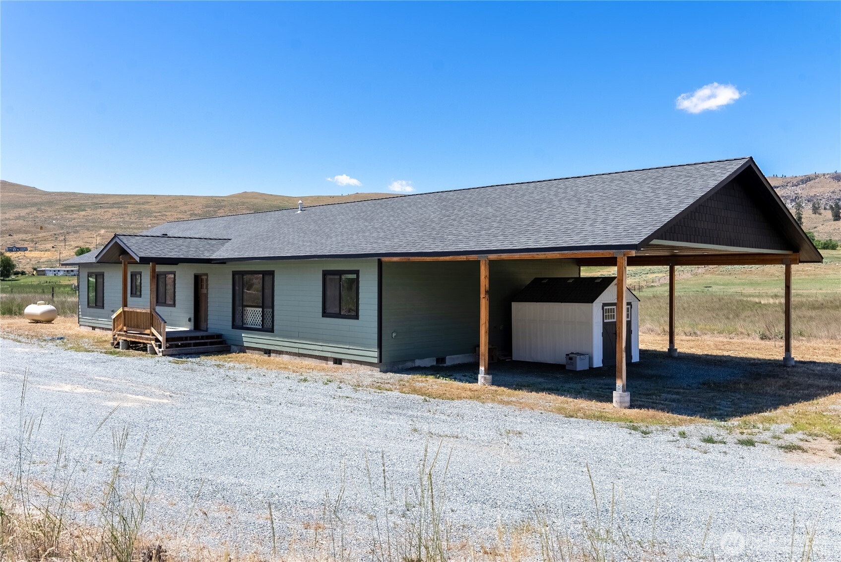 701 North Star Property Photo 39