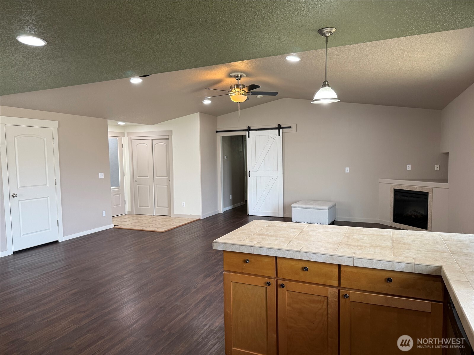 32305 I Street Property Photo 7