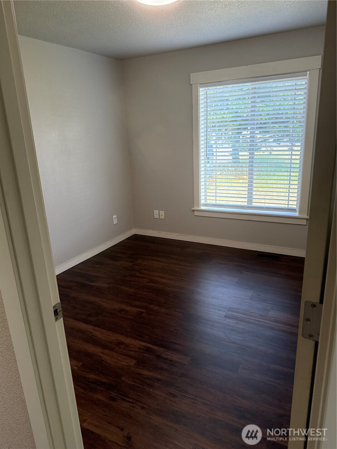 32305 I Street Property Photo 11