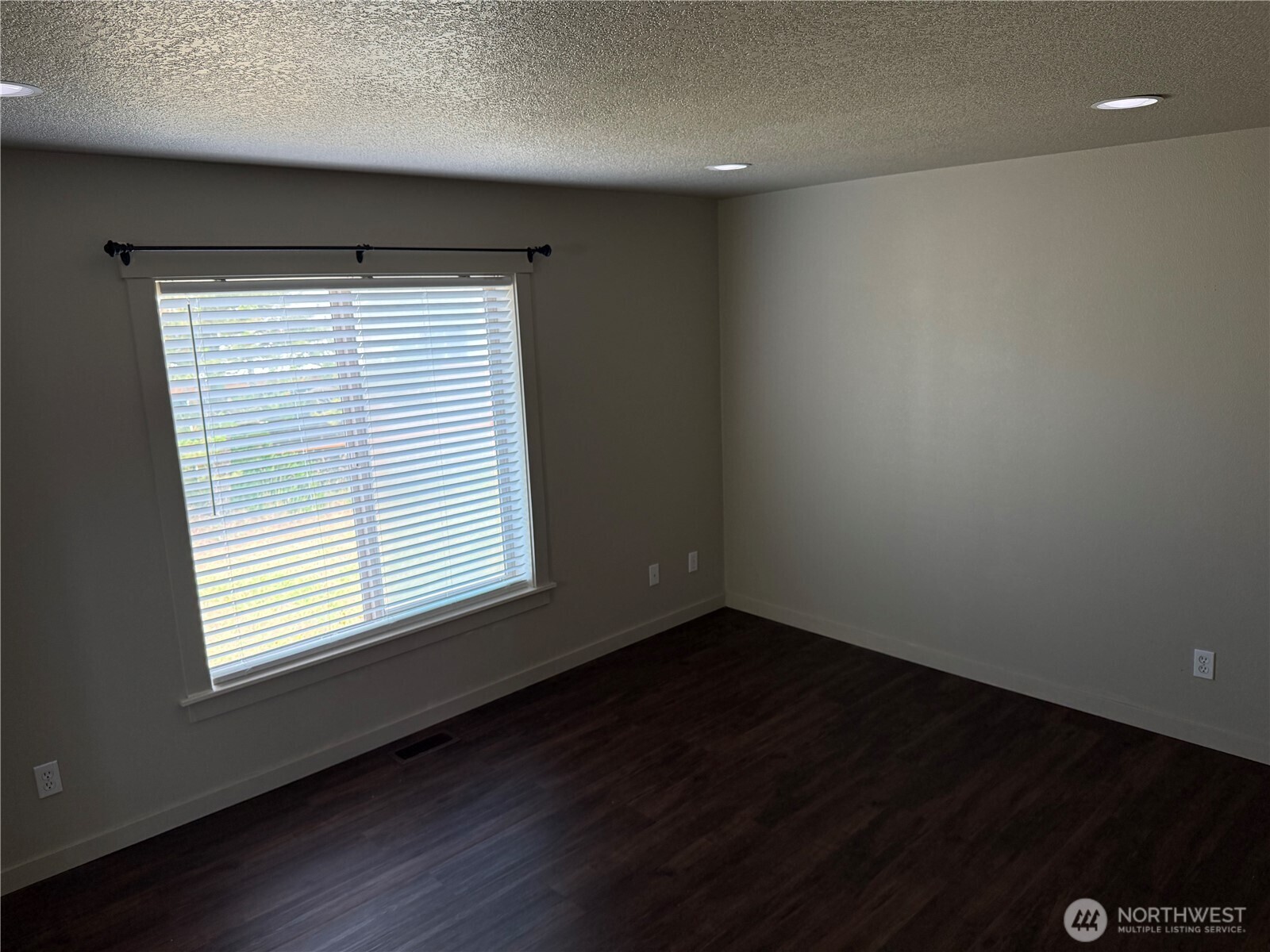 32305 I Street Property Photo 17