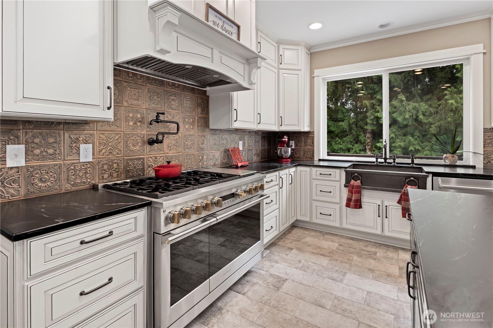 17313 187th Place Property Photo 8