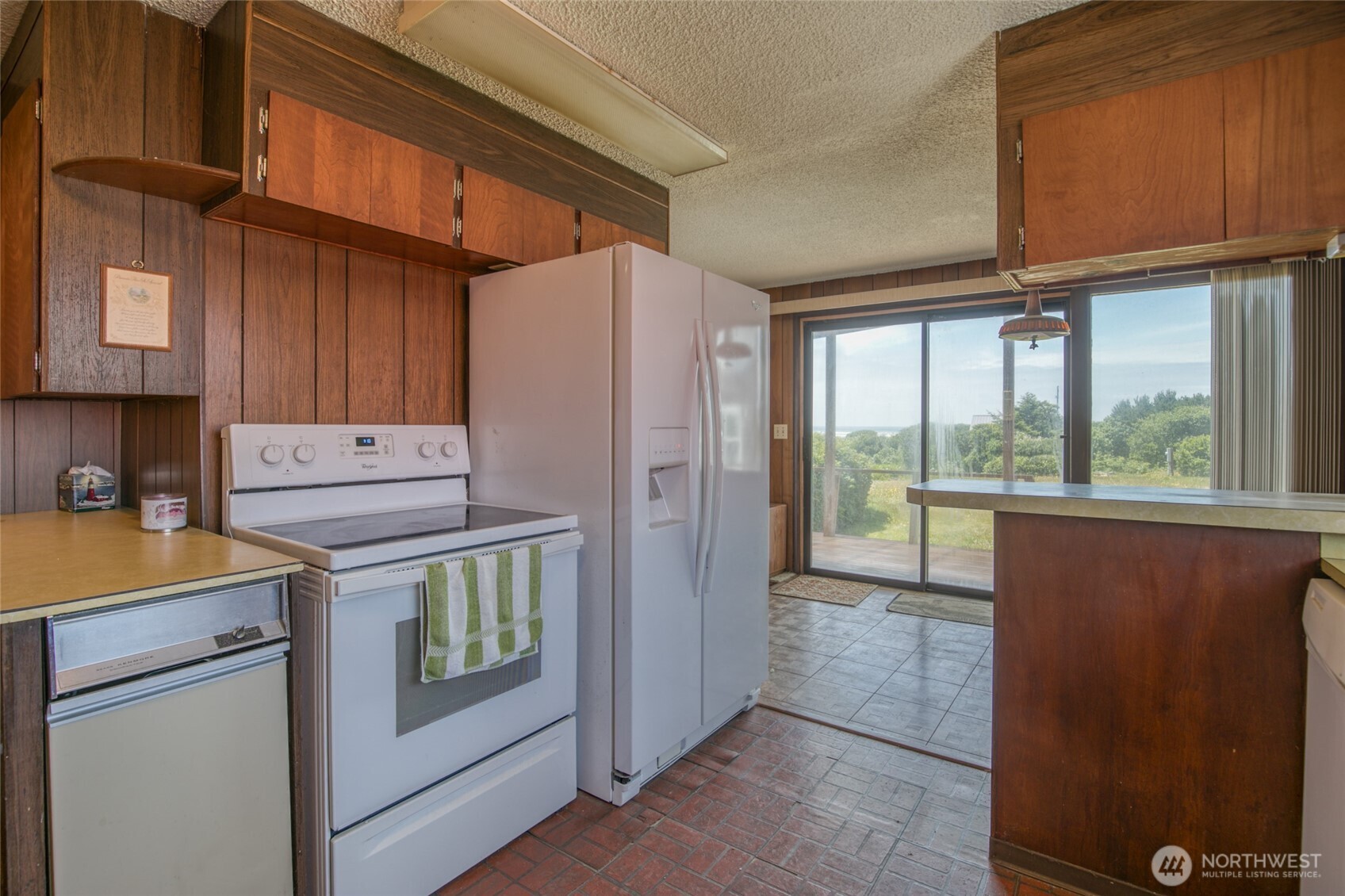 30 Second Street Property Photo 15