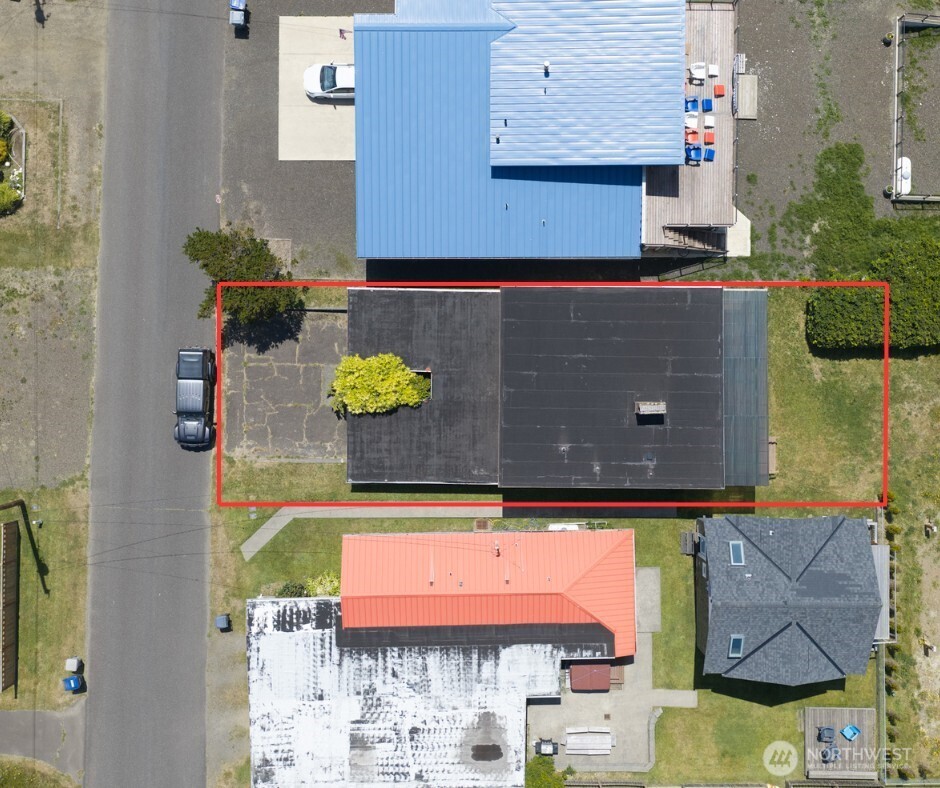 30 Second Street Property Photo 28