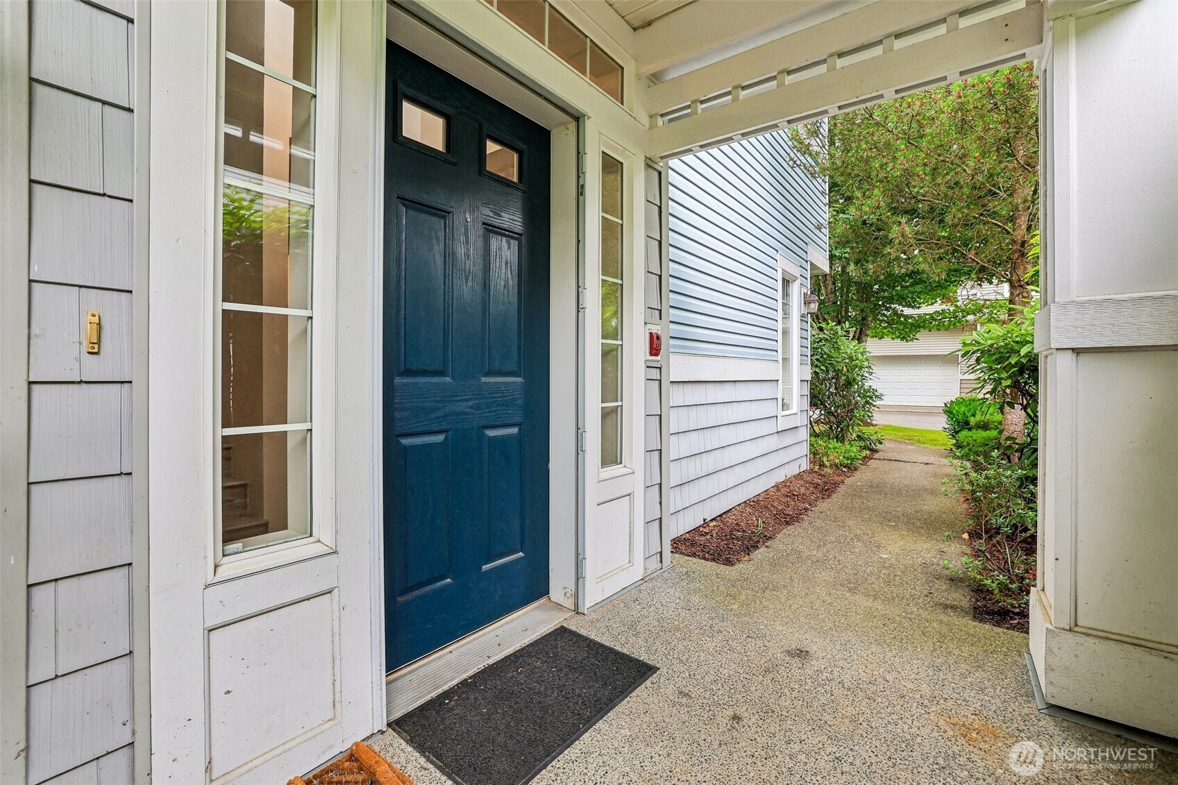 19107 110th Place Property Photo 2