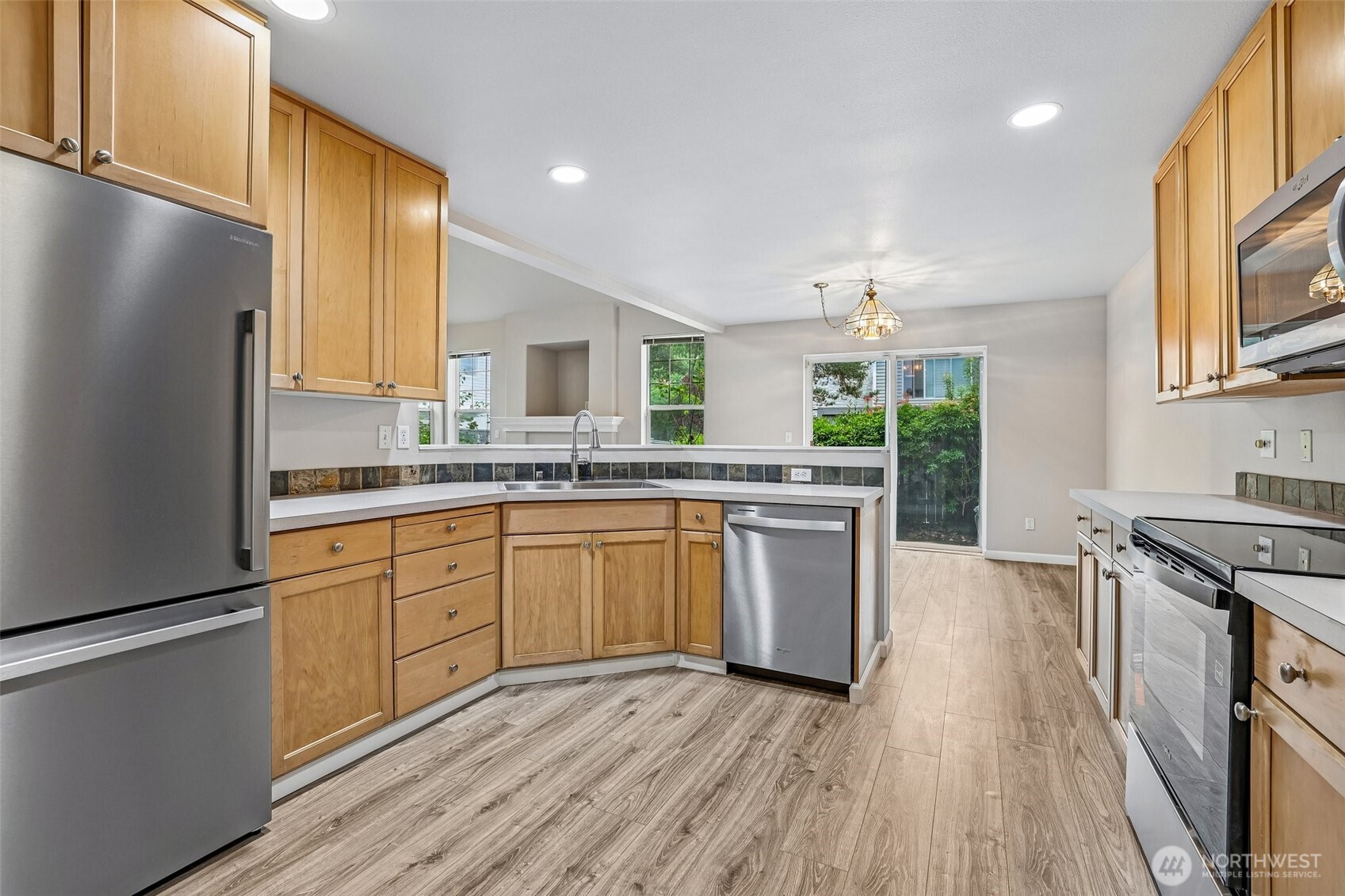 19107 110th Place Property Photo 8