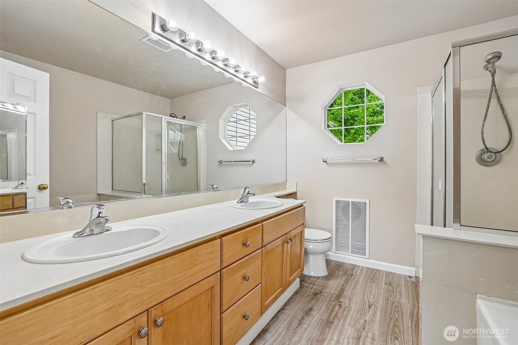 19107 110th Place Property Photo 19