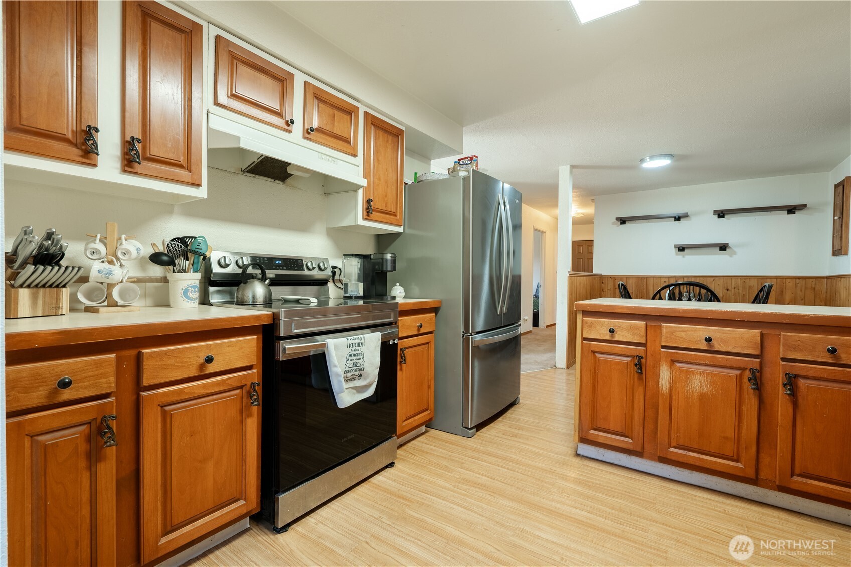 456 E Street Property Photo 12