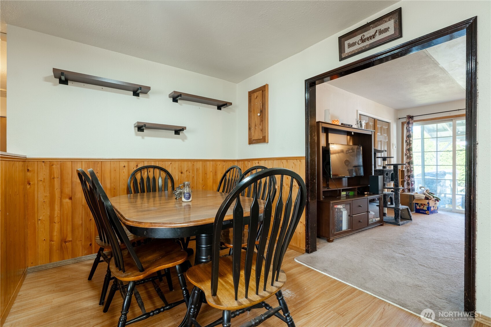 456 E Street Property Photo 14
