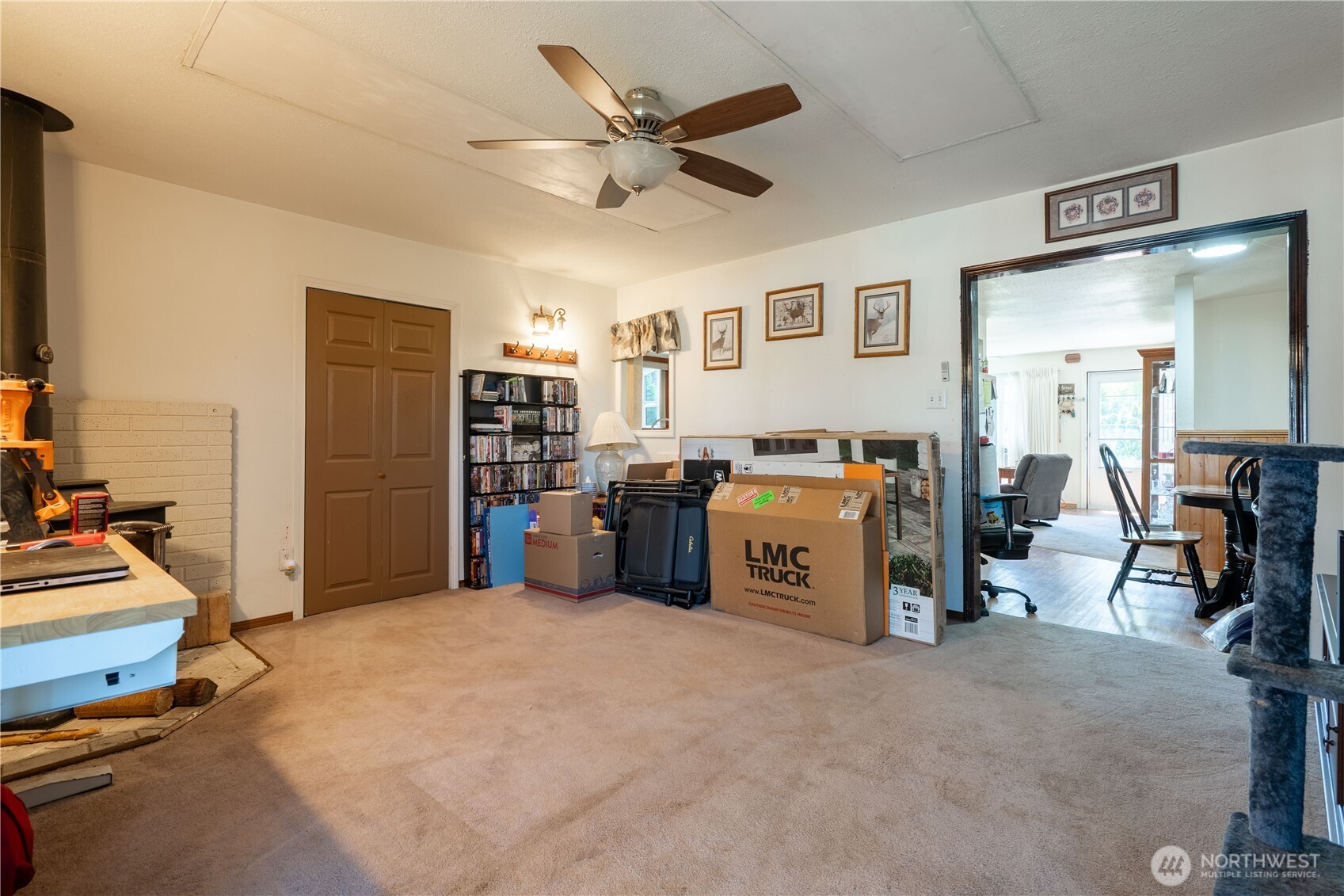 456 E Street Property Photo 17