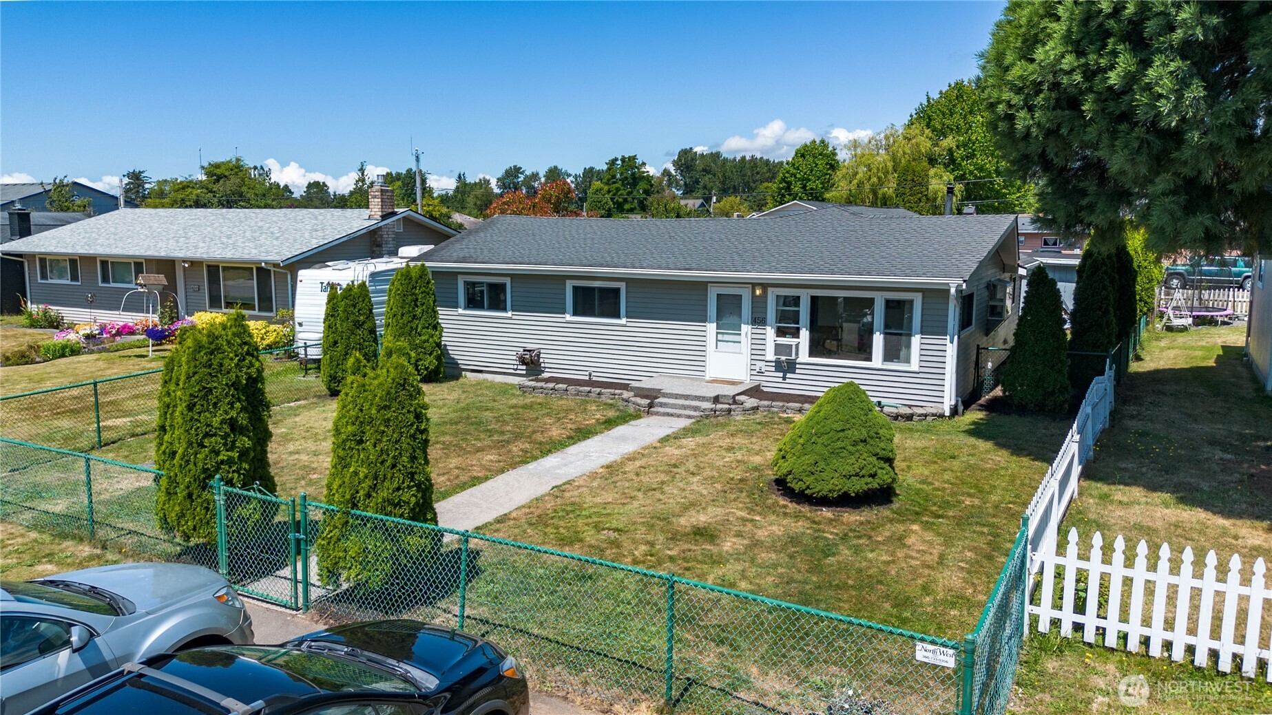 456 E Street Property Photo 22