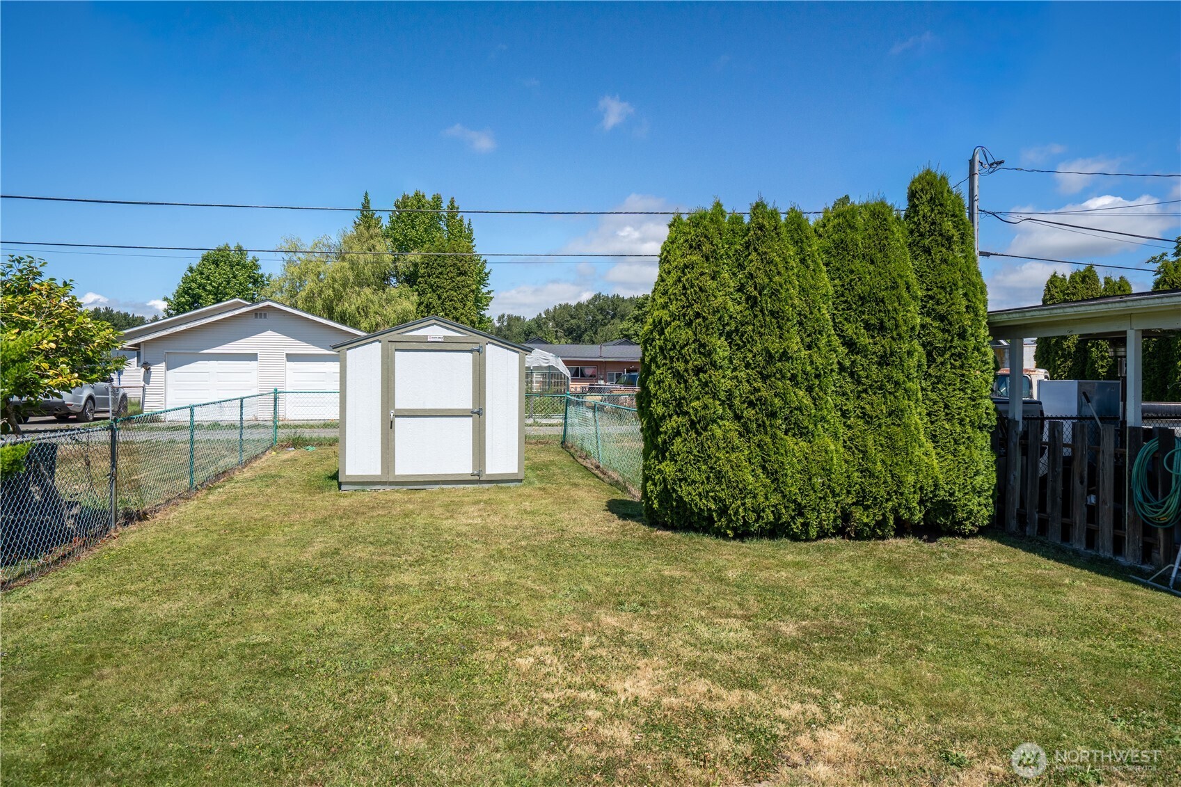 456 E Street Property Photo 28