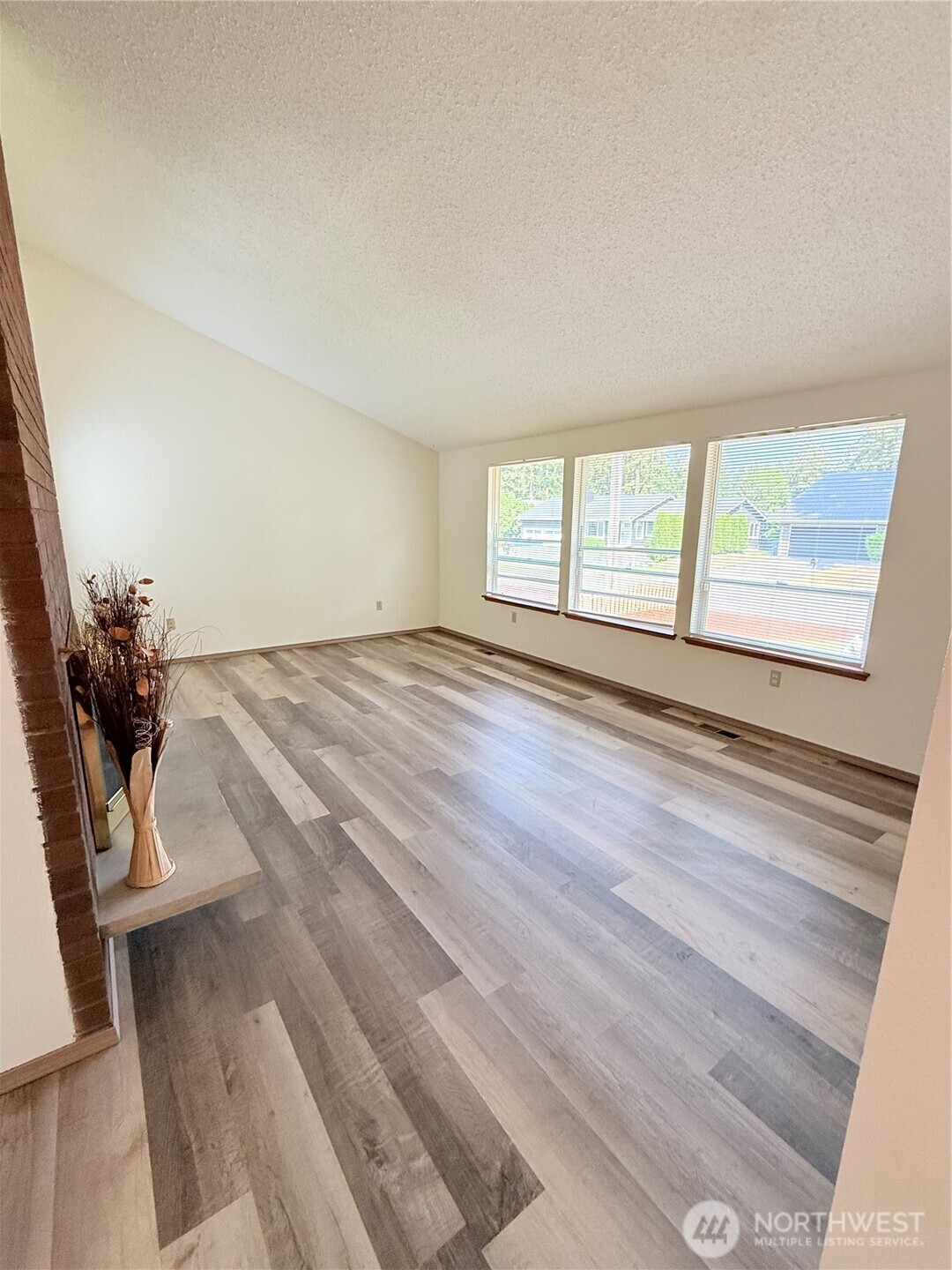 5010 84th Avenue Property Photo 6