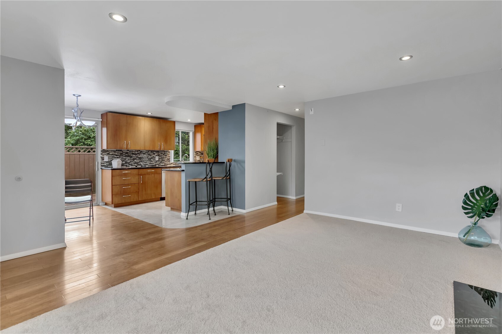 13033 31st Ave Property Photo 6