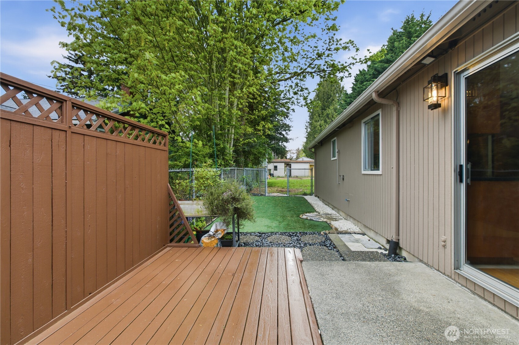13033 31st Ave Property Photo 22