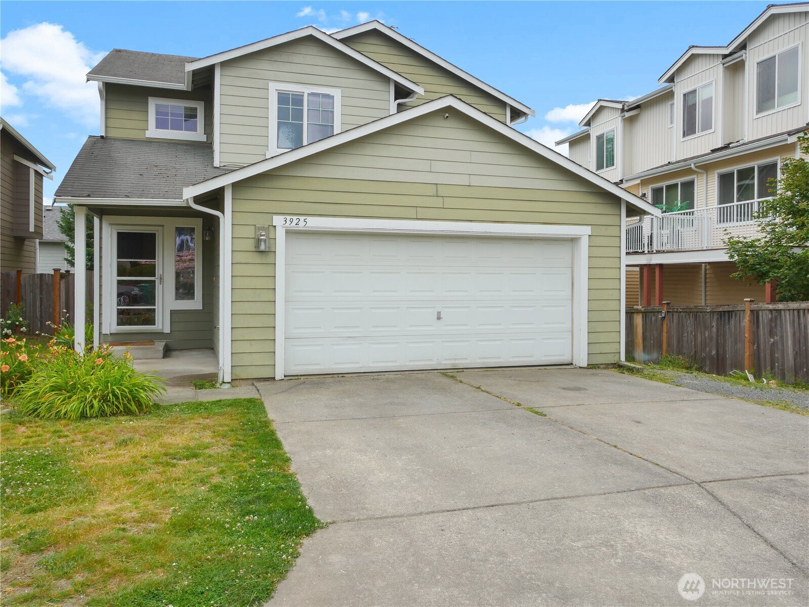 3925 152nd Pl Se Property Photo 2