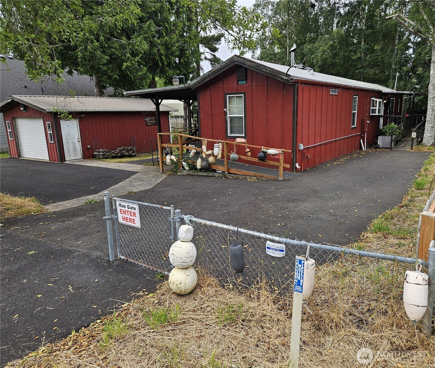 2707 240th Place Property Photo 3
