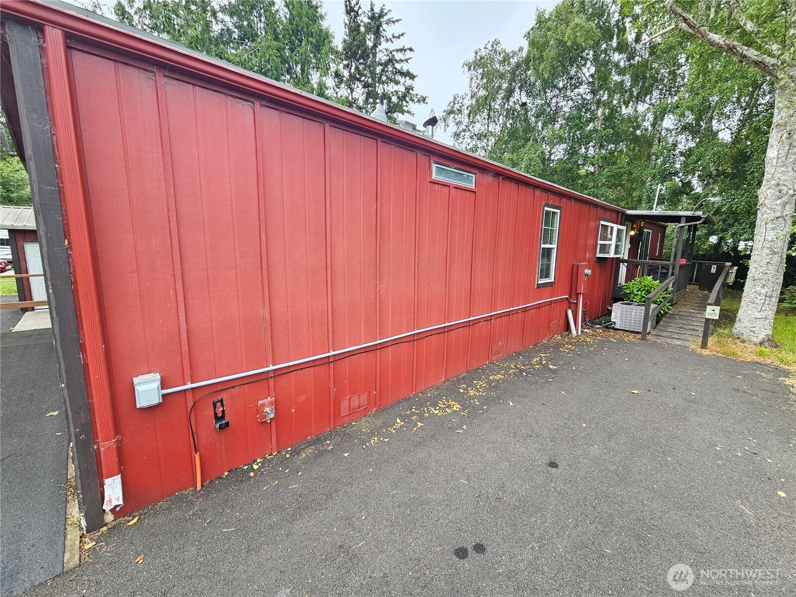 2707 240th Place Property Photo 5