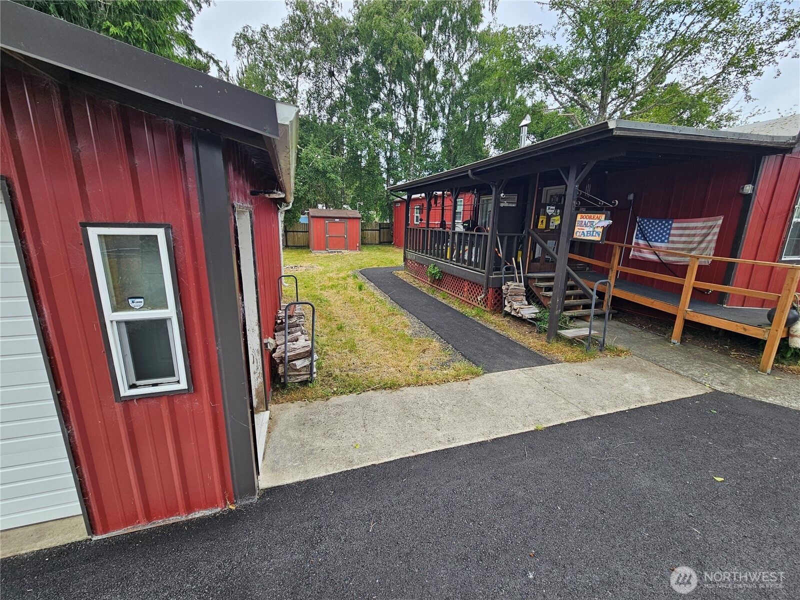 2707 240th Place Property Photo 8