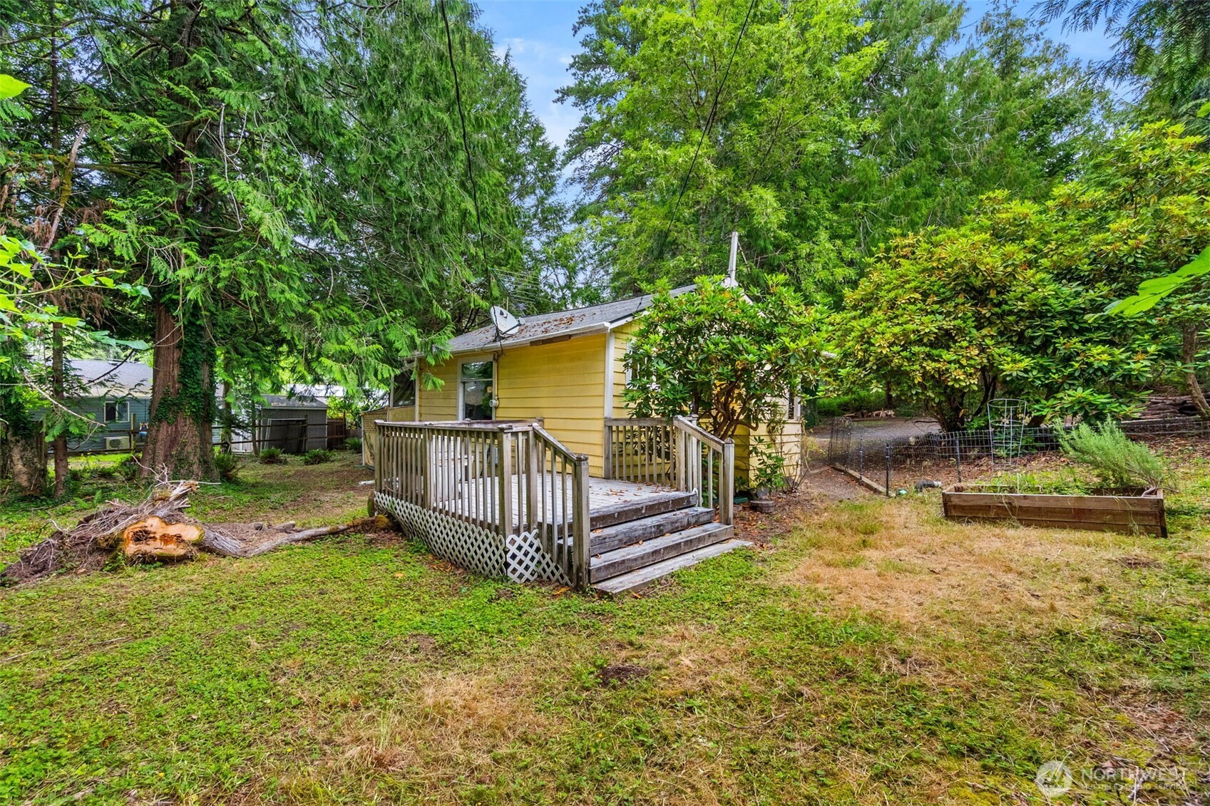 2528 Westwind Drive Property Photo 18
