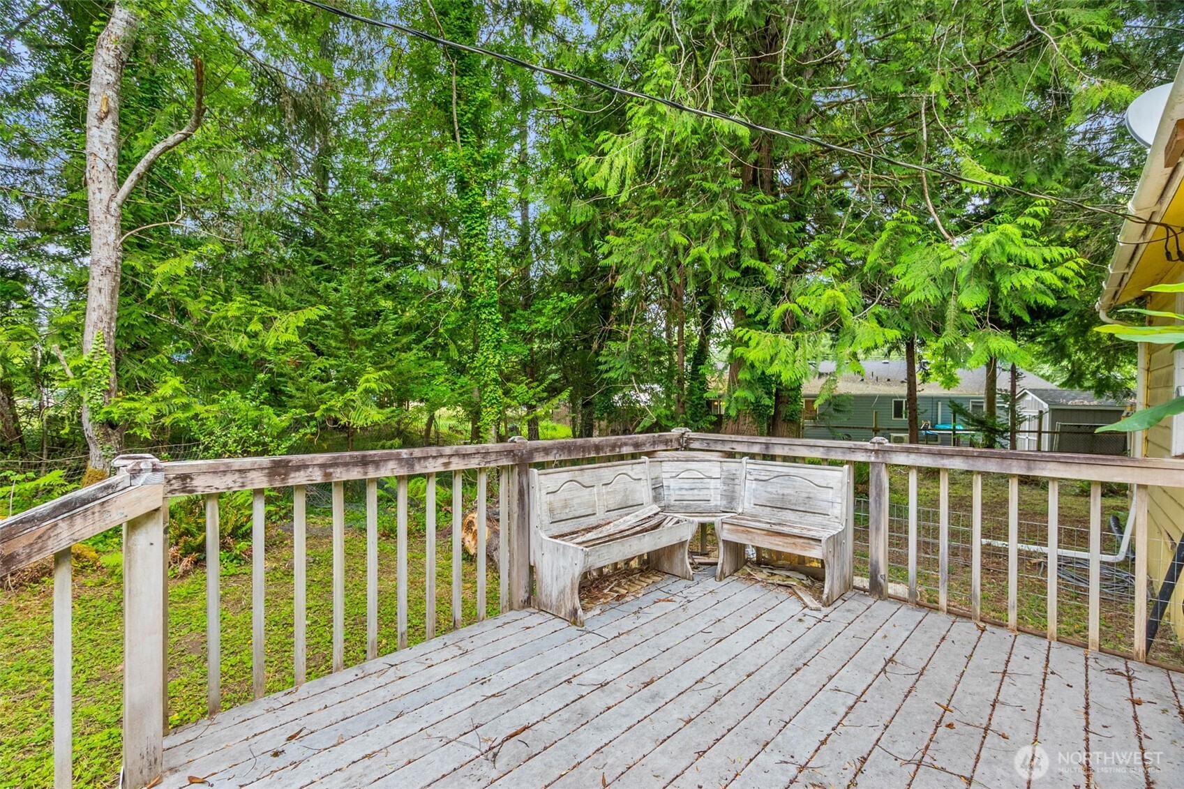 2528 Westwind Drive Property Photo 19