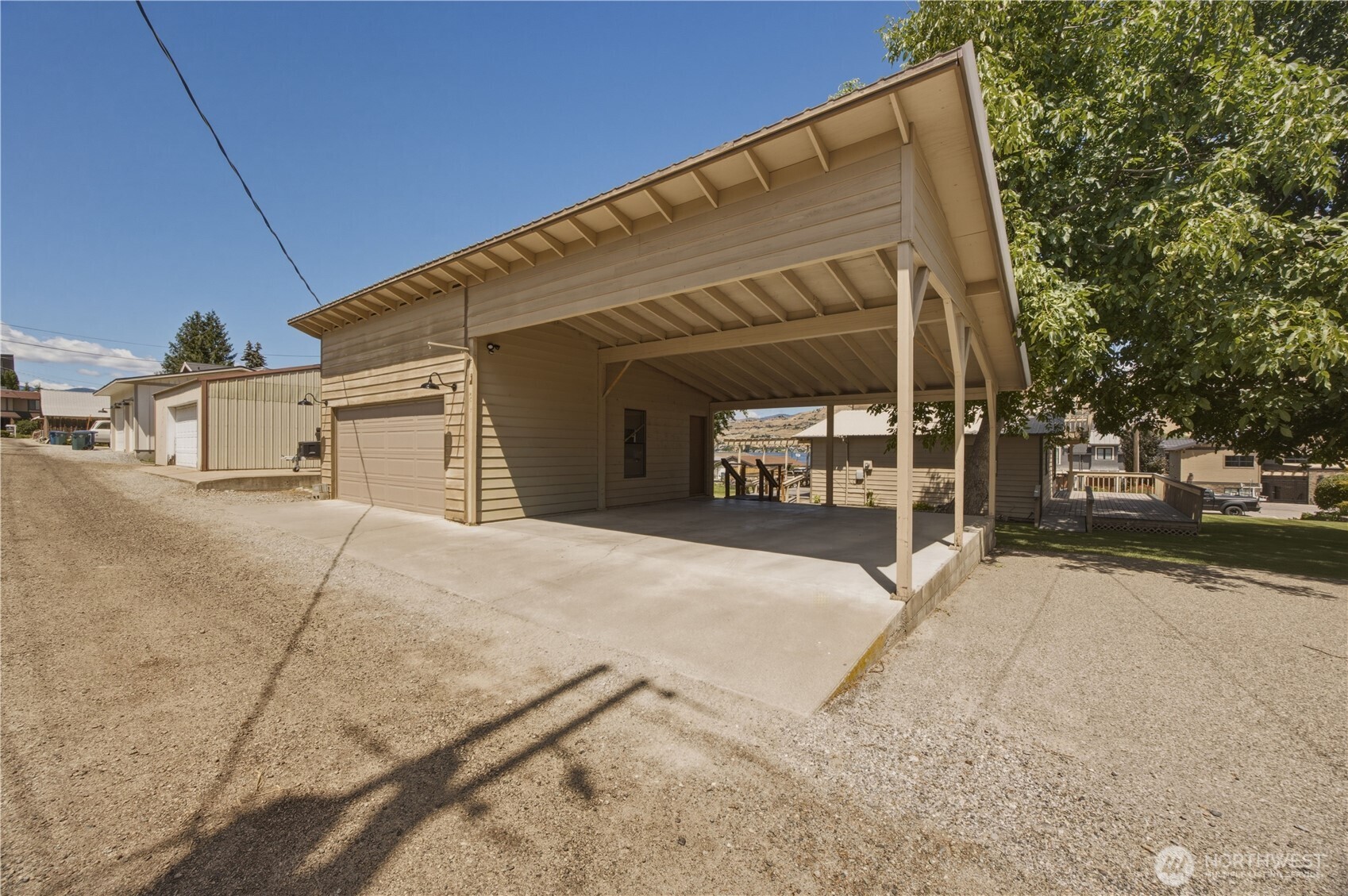 2111 W Terrace Avenue Property Photo 30
