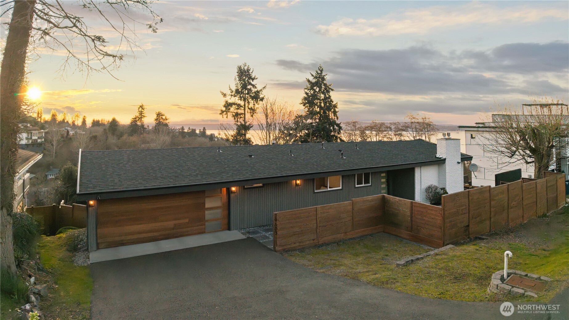 29603 1st Avenue Property Photo 3