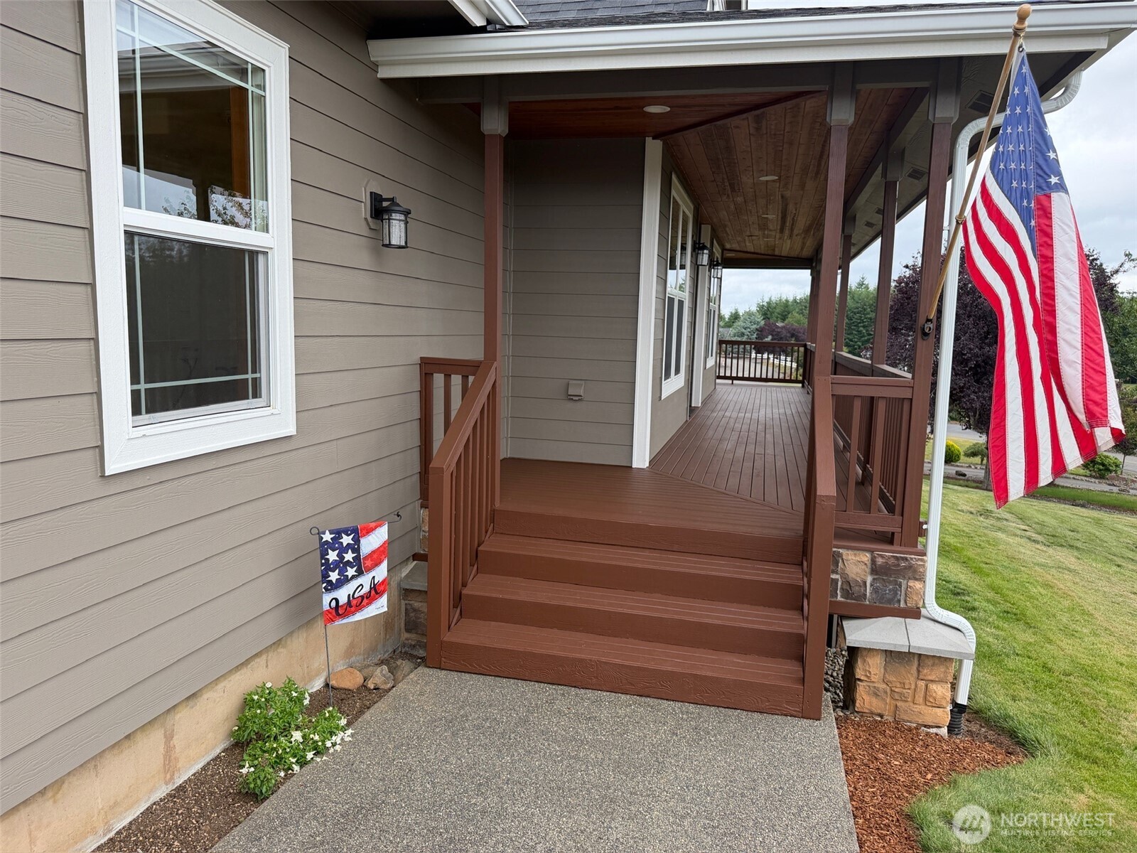 117 Garrett Loop Property Photo 4