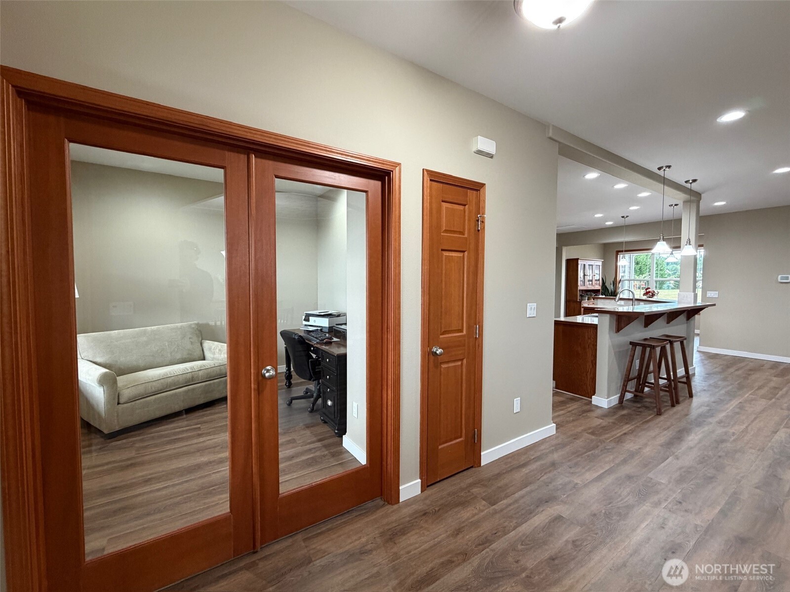 117 Garrett Loop Property Photo 8