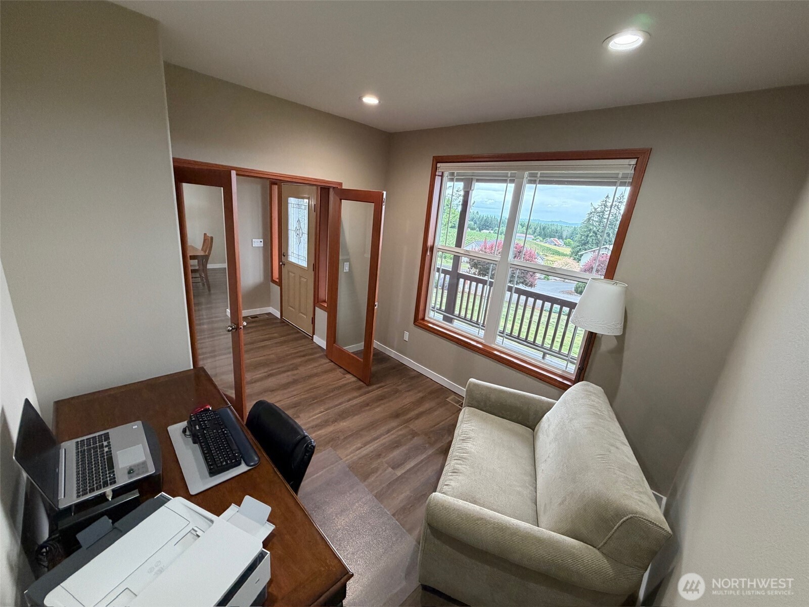 117 Garrett Loop Property Photo 9