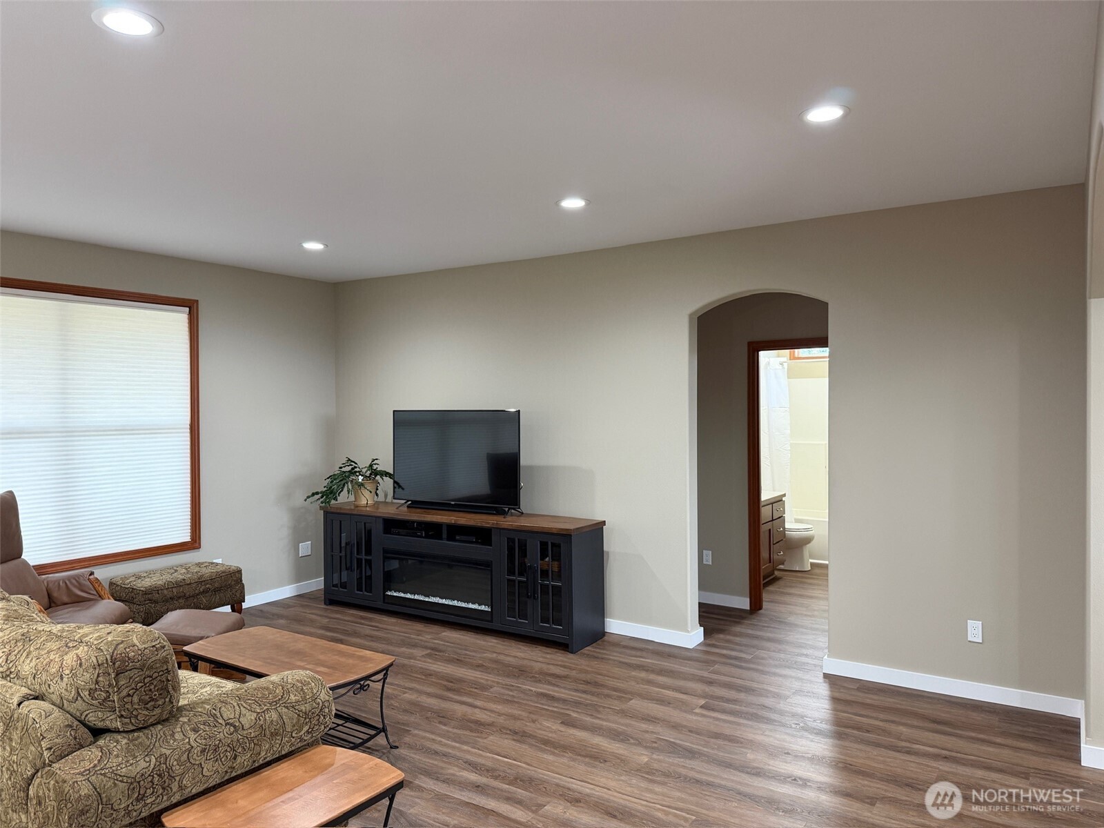 117 Garrett Loop Property Photo 16